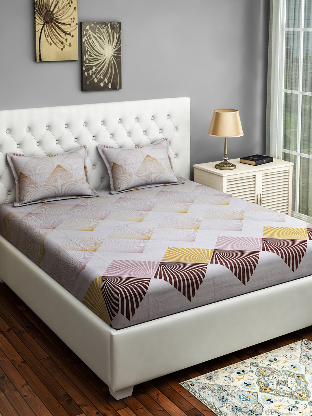 

SWAYAM Off-White & Yellow Geometric 250 TC Cotton 1 Queen Bedsheet with 2 Pillow Covers
