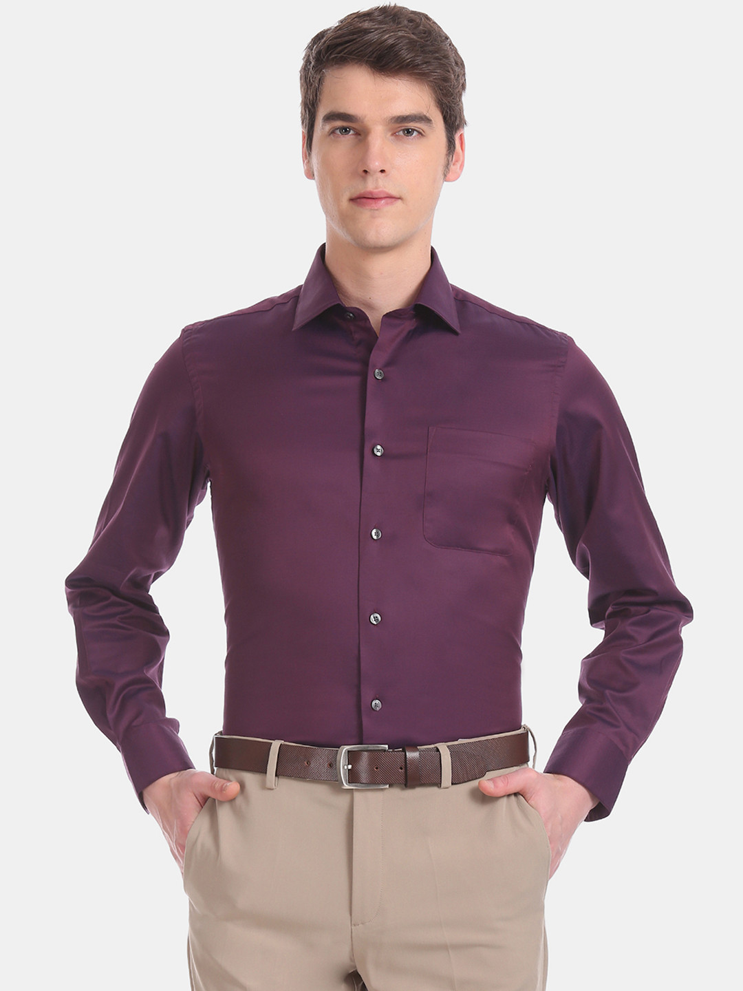 

Arrow Men Purple Regular Fit Solid Party Shirt