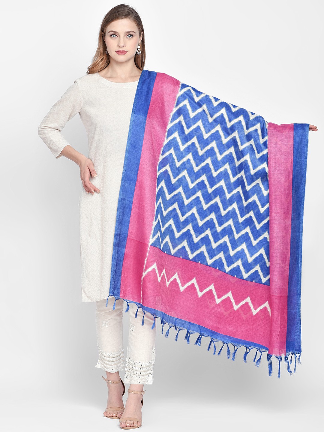 

Dupatta Bazaar Blue & Pink Chevron Printed Dupatta