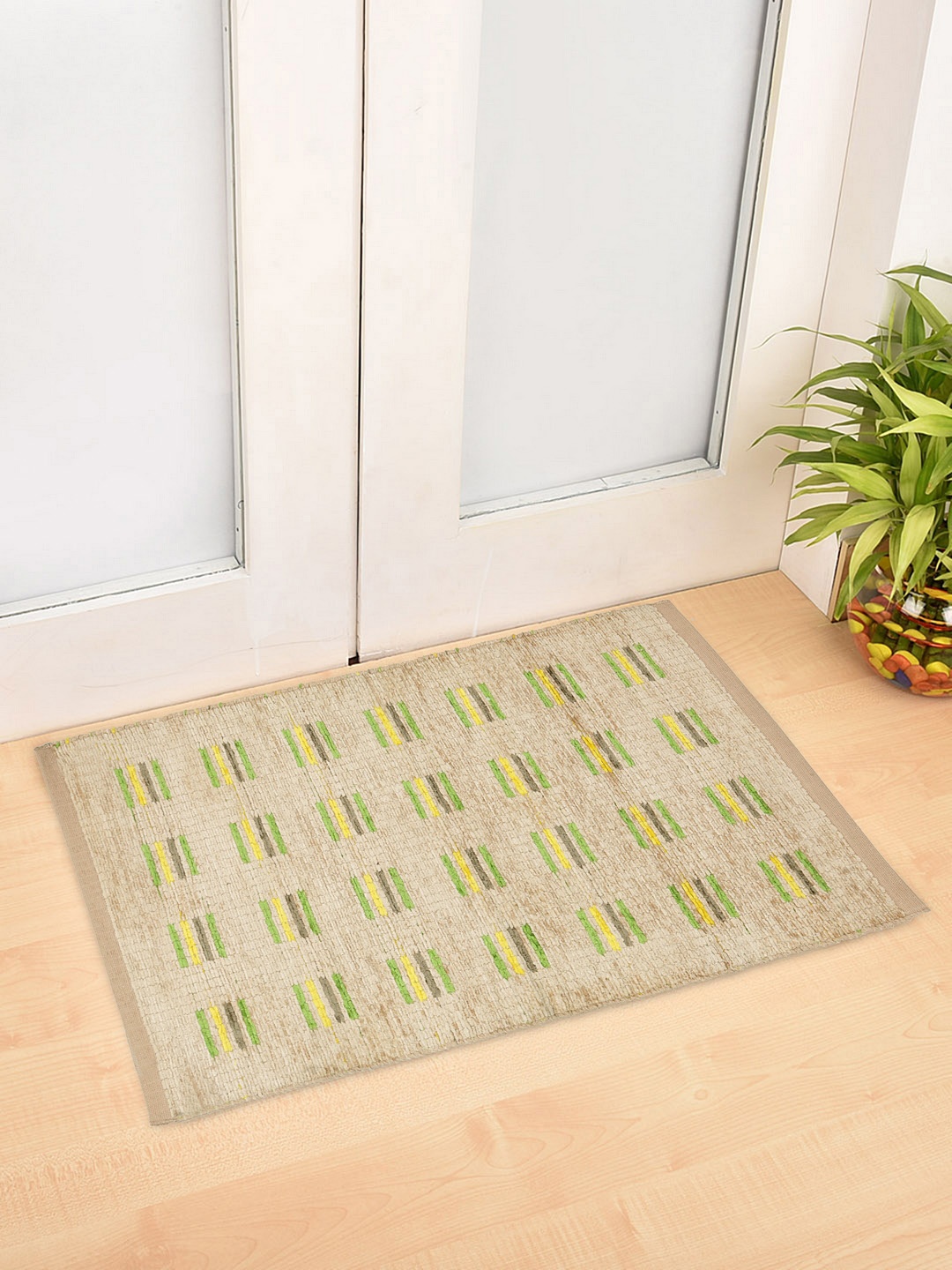 

KLOTTHE Beige Printed Rectangular Floor Mats