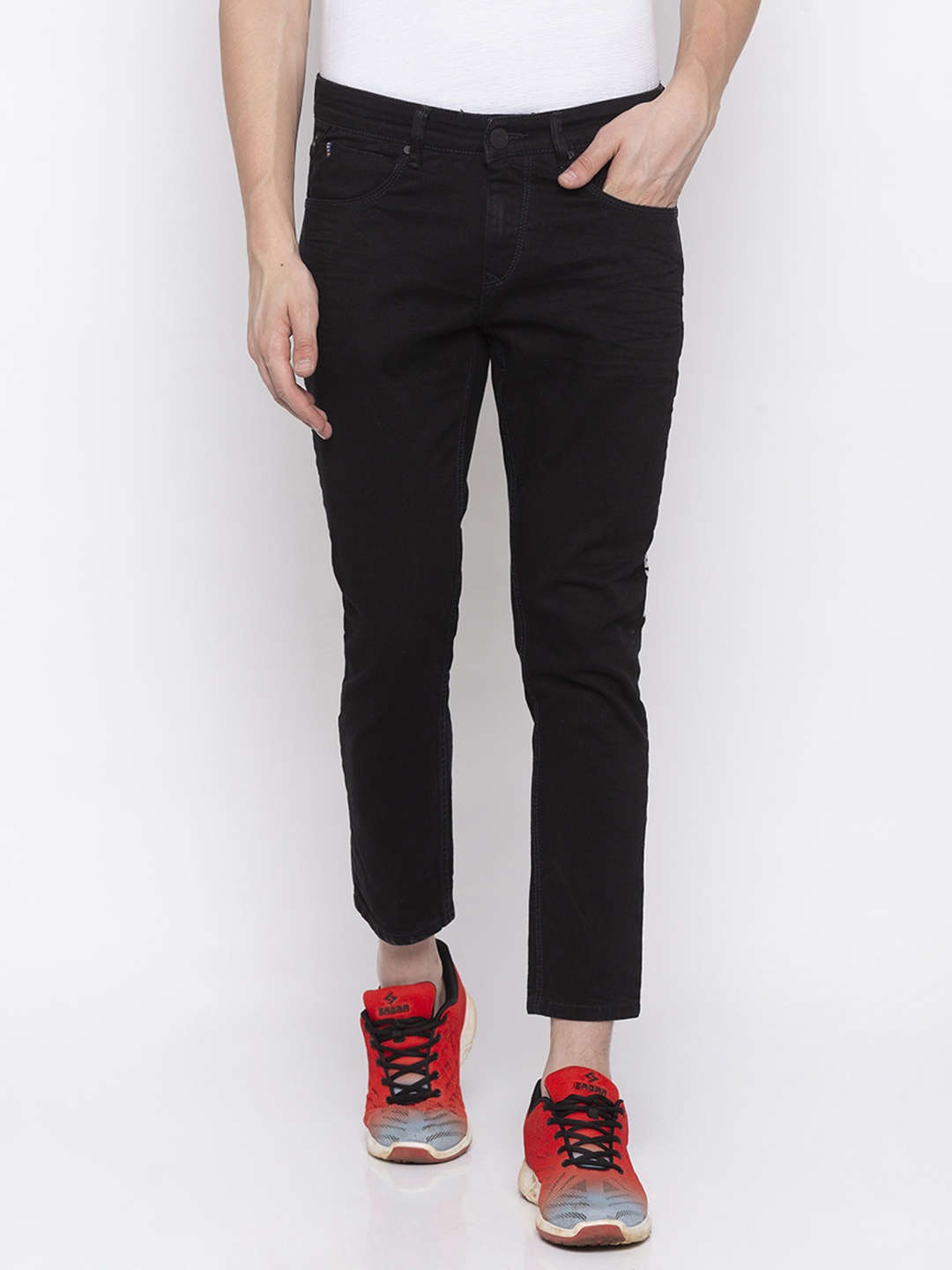 

SPYKAR Men Black Tapered Fit Mid-Rise Clean Look Jeans
