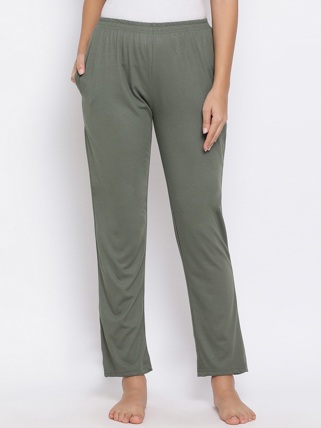 

Clovia Women Olive Green Solid Lounge Pants