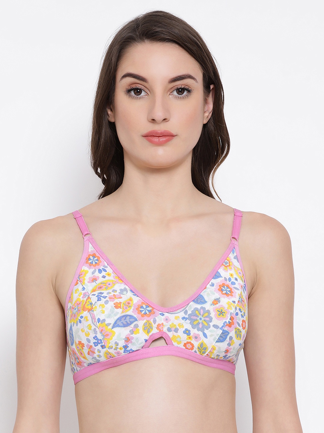 

Clovia White & Pink Printed Non-Wired Non Padded Everyday Bra