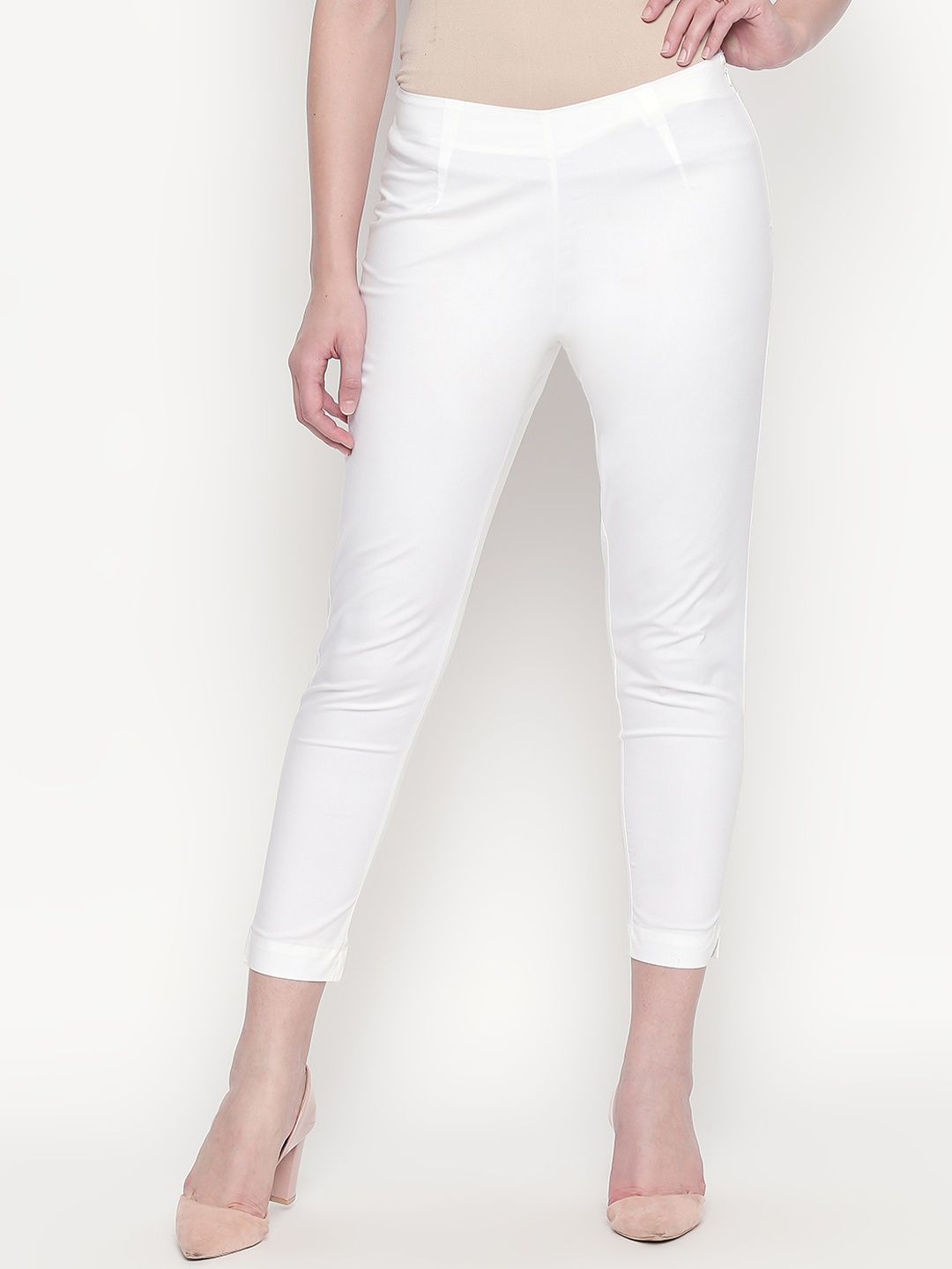 

RANGMANCH BY PANTALOONS Women White Regular Fit Solid Crop Peg Trousers