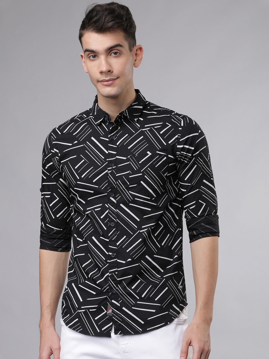 

LOCOMOTIVE Men Navy Blue & White Slim Fit Printed Casual Shirt