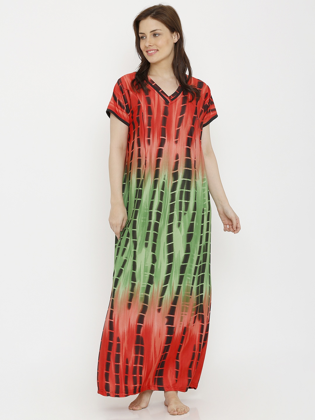 

Pretty Awesome Red & Green Printed Maternity Nightdress