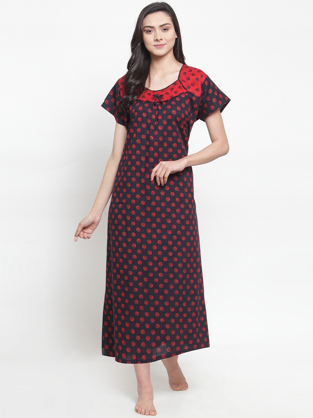 

Secret Wish Black & Red Printed Nightdress