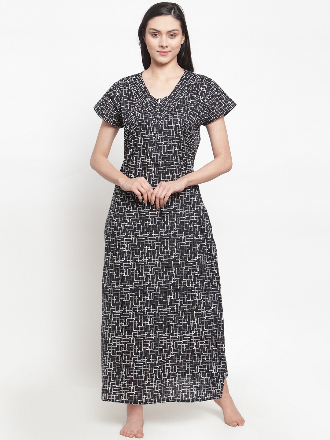 

Secret Wish Black & White Printed Nightdress