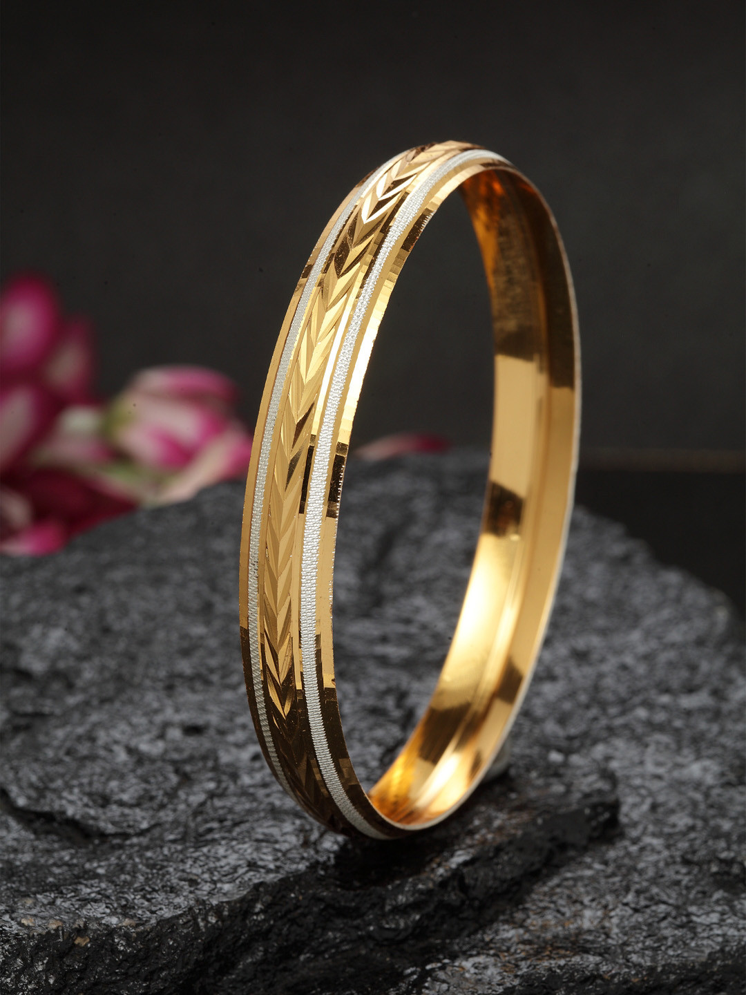 

DUGRISTYLE Men Gold-Toned Alloy Gold-Plated Kada Bracelet