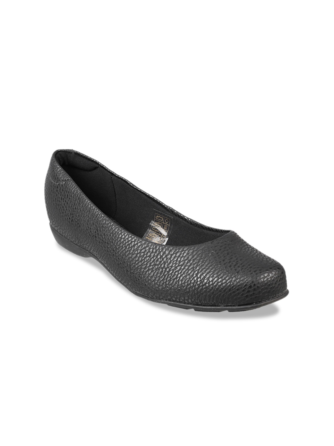 

Mochi Women Black Solid Ballerinas