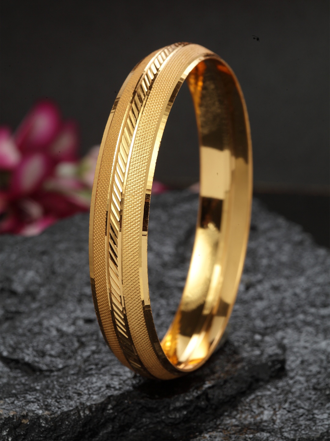 

DUGRISTYLE Men Gold-Toned Alloy Gold-Plated Kada Bracelet
