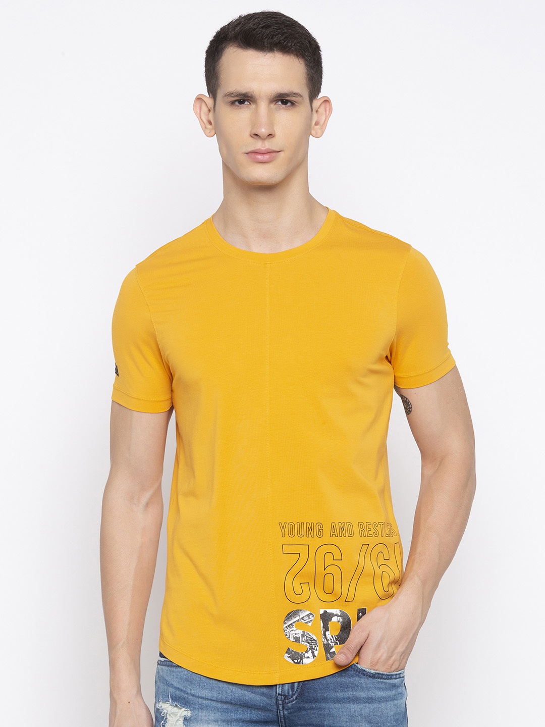 

SPYKAR Men Yellow Printed Round Neck T-shirt