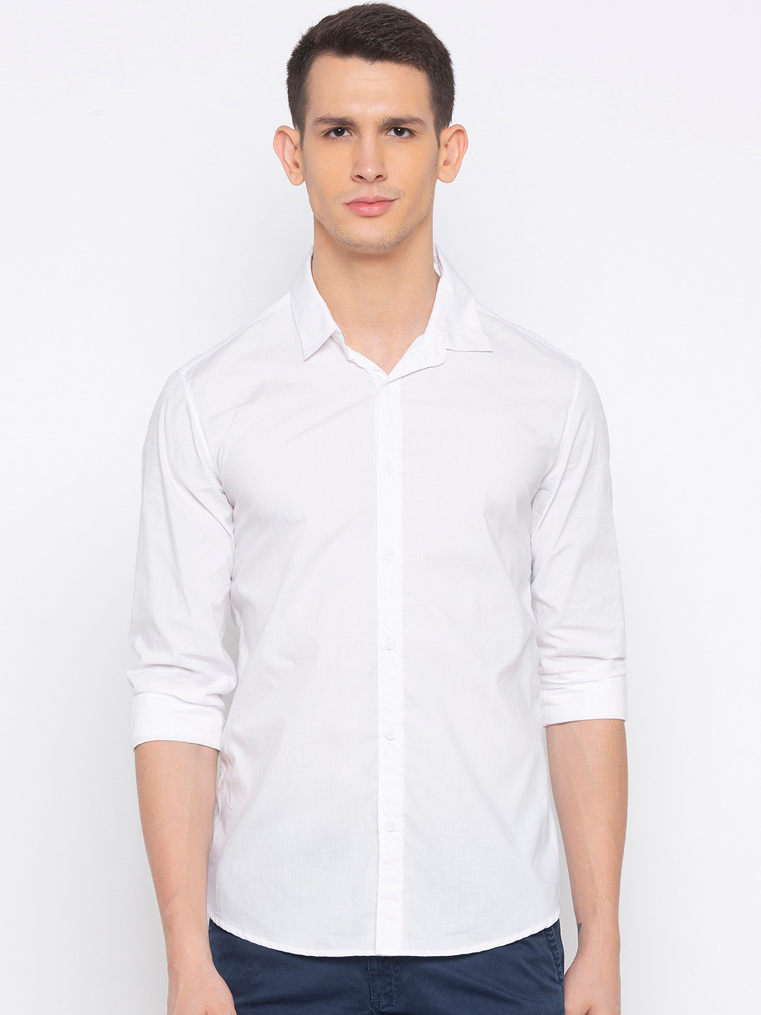 

SPYKAR Men White Slim Fit Solid Casual Shirt