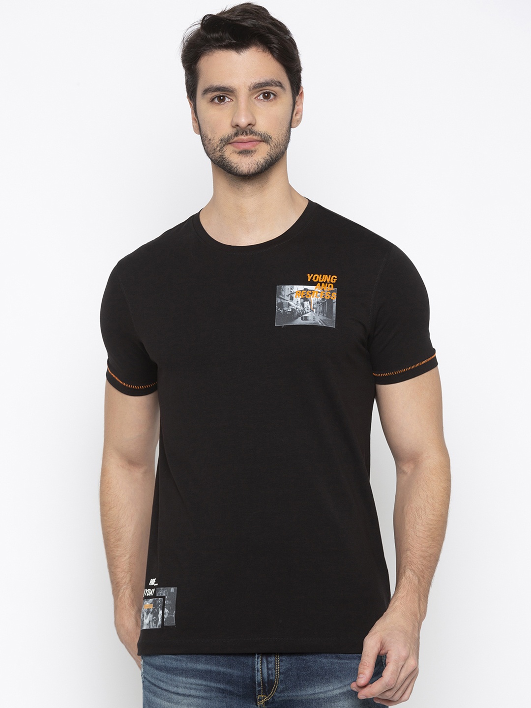 

SPYKAR Men Black Solid Round Neck T-shirt