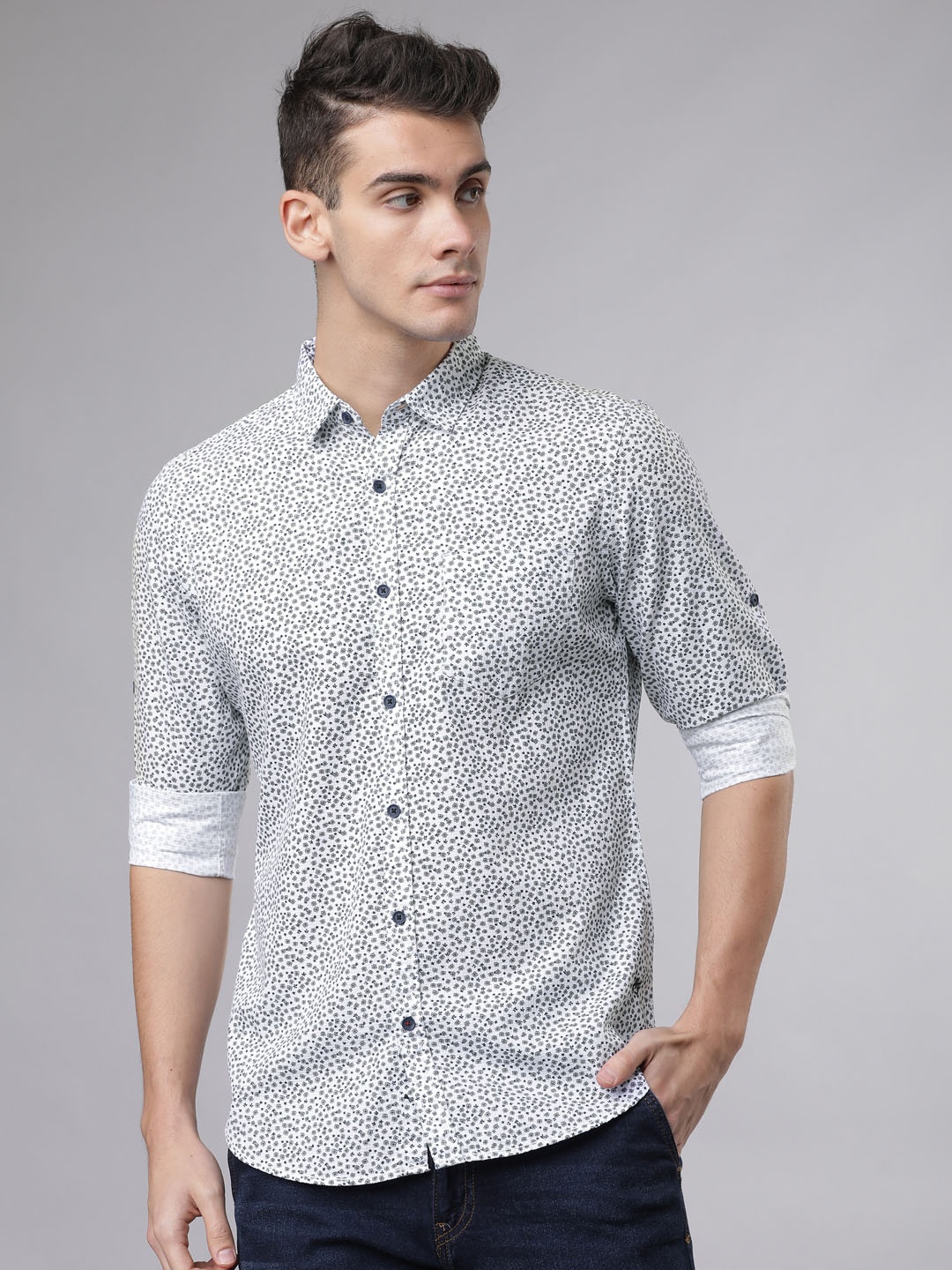 

LOCOMOTIVE Men White & Navy Blue Slim Fit Printed Casual Shirt