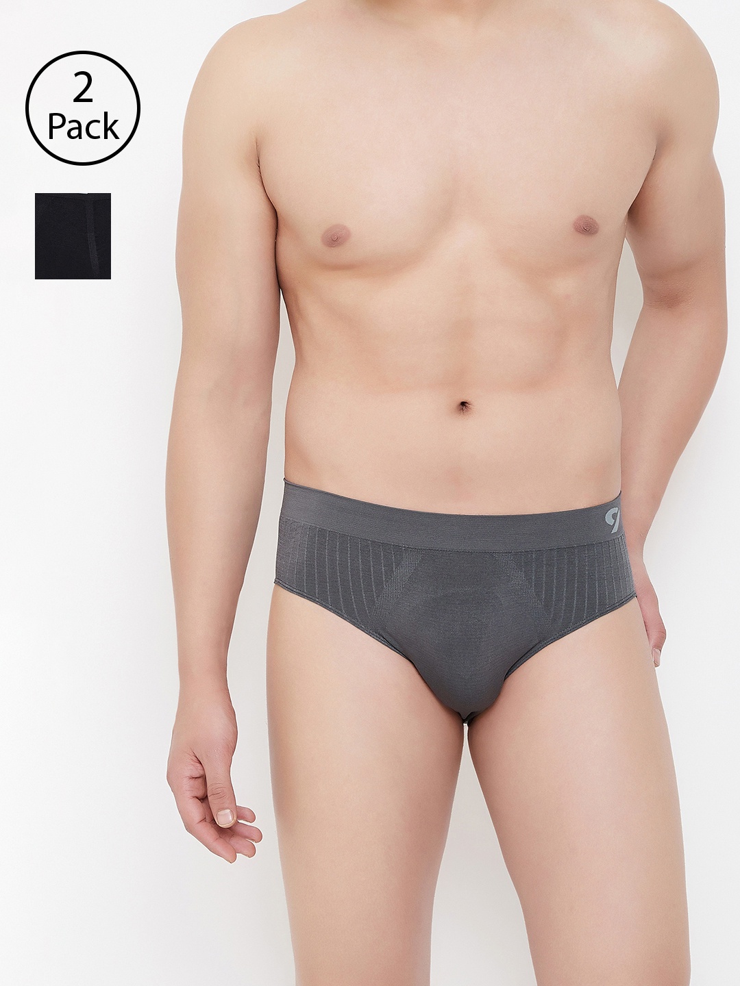 

C9 AIRWEAR Men Pack of 2 Assorted Seamless Briefs & Trunks P503CHRCL_P602BLK