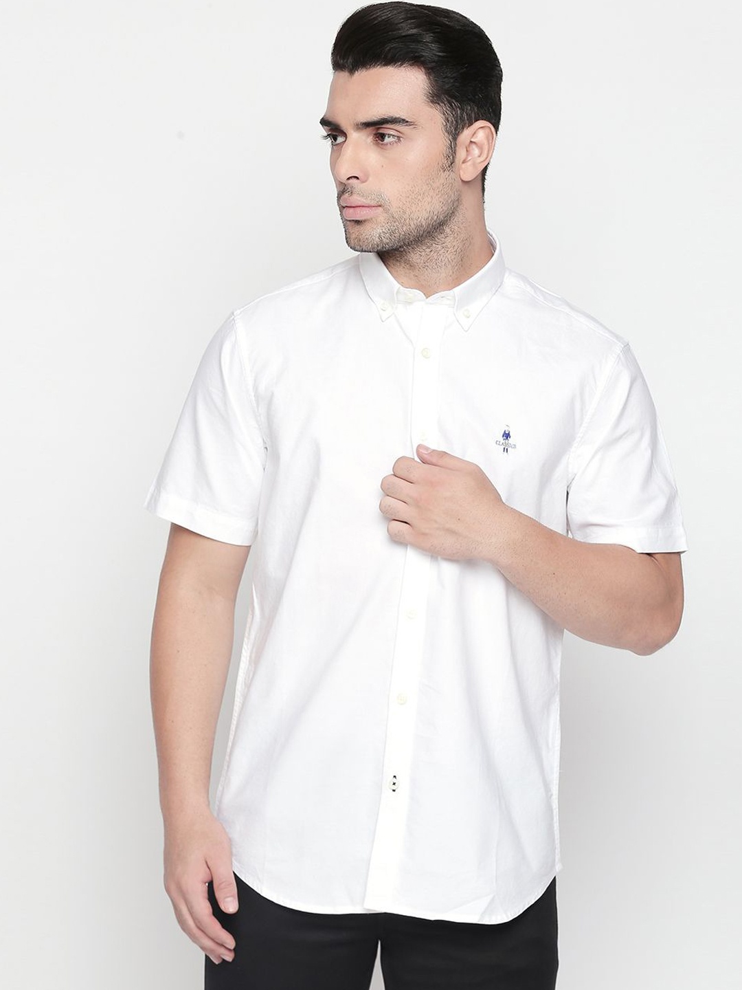 

GIORDANO Men White Smart Regular Fit Solid Casual Shirt