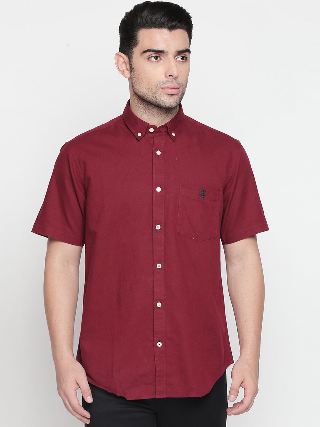 

GIORDANO Men Maroon Smart Regular Fit Solid Casual Shirt