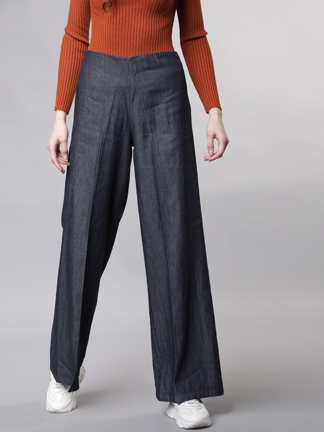 

Tokyo Talkies Women Navy Blue Solid Wide Leg Palazzos