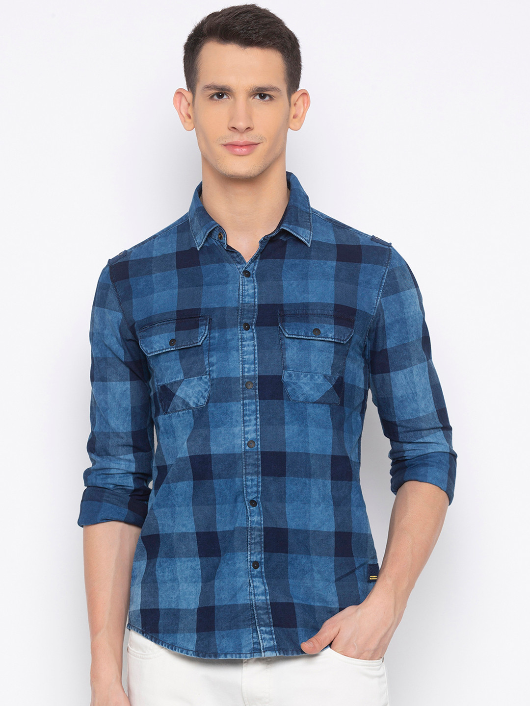 

SPYKAR Men Blue Slim Fit Checked Casual Shirt