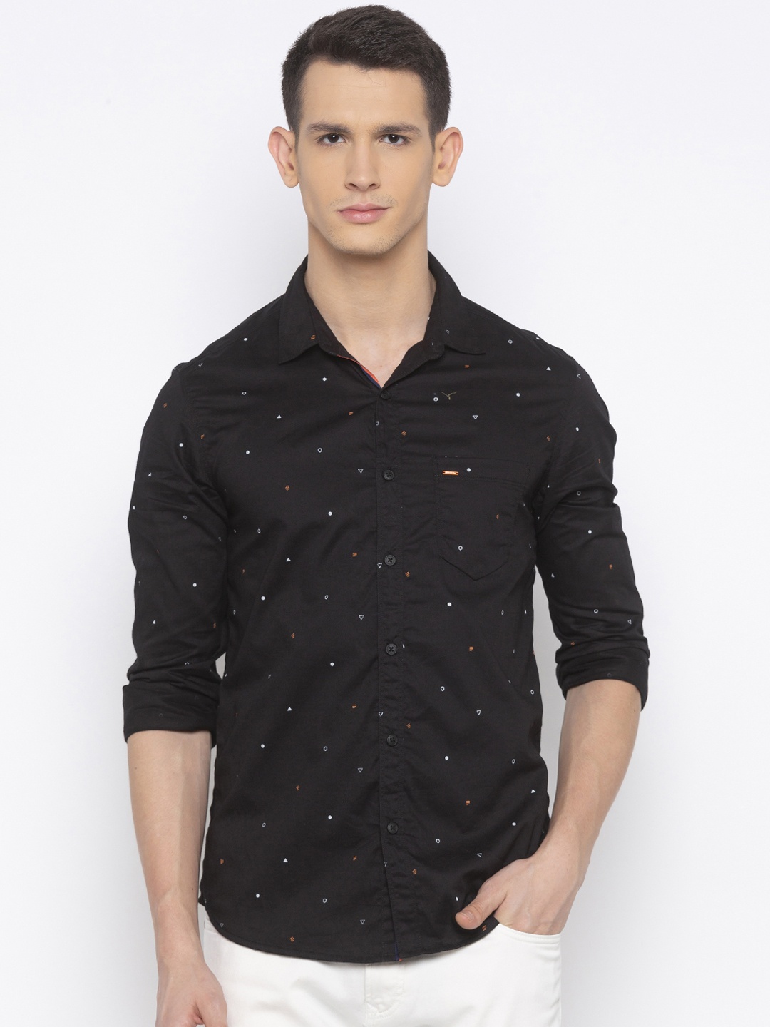 

SPYKAR Men Black Slim Fit Printed Casual Shirt