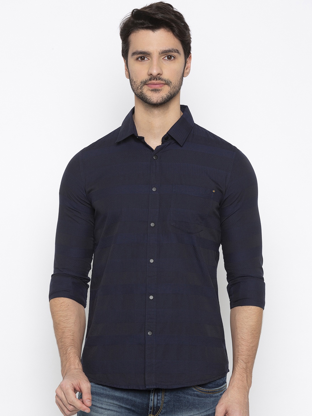 

SPYKAR Men Navy Blue Slim Fit Striped Casual Shirt