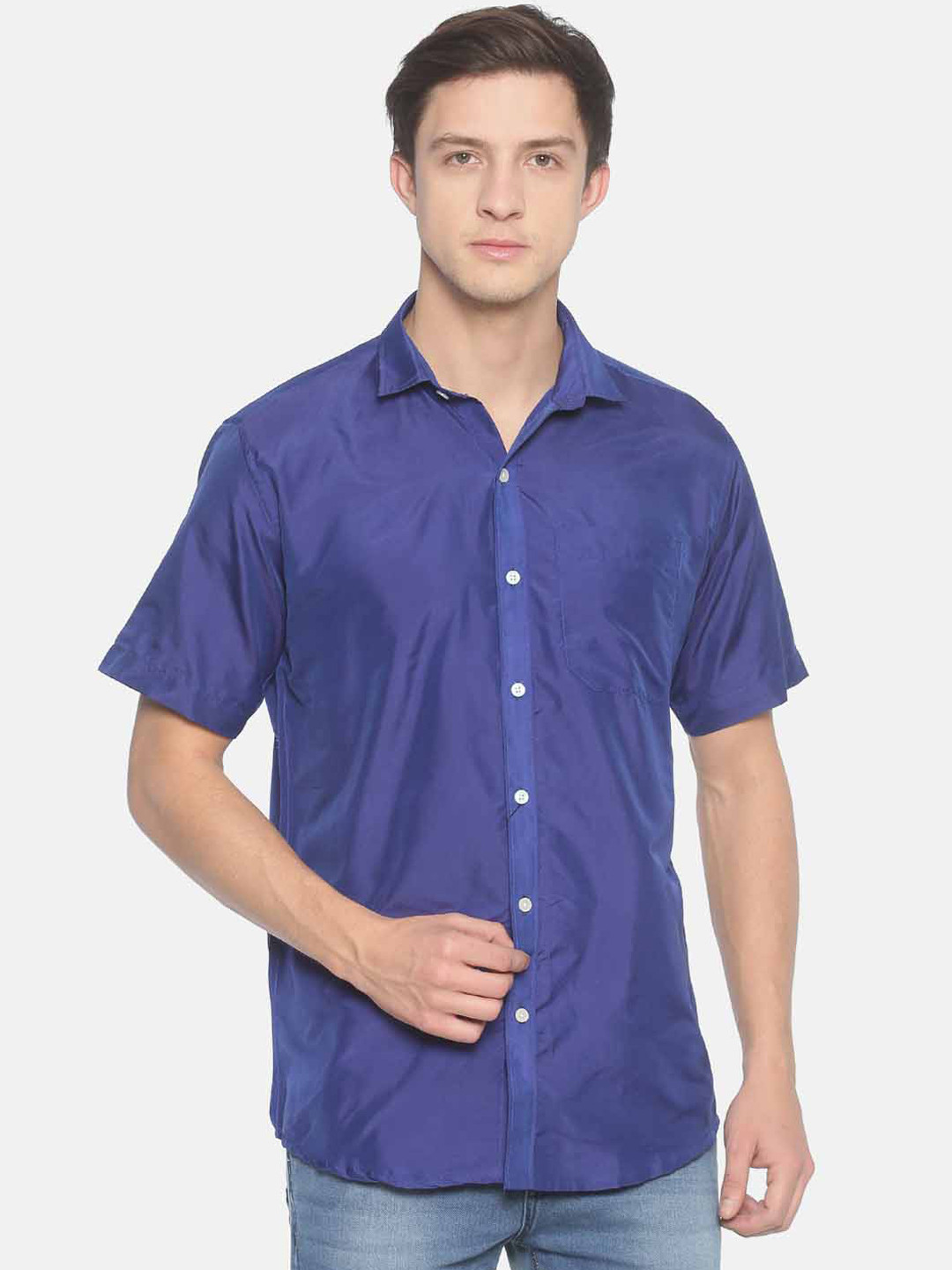 

Sethukrishna Men Navy Blue Standard Tailored Fit Solid Casual Shirt