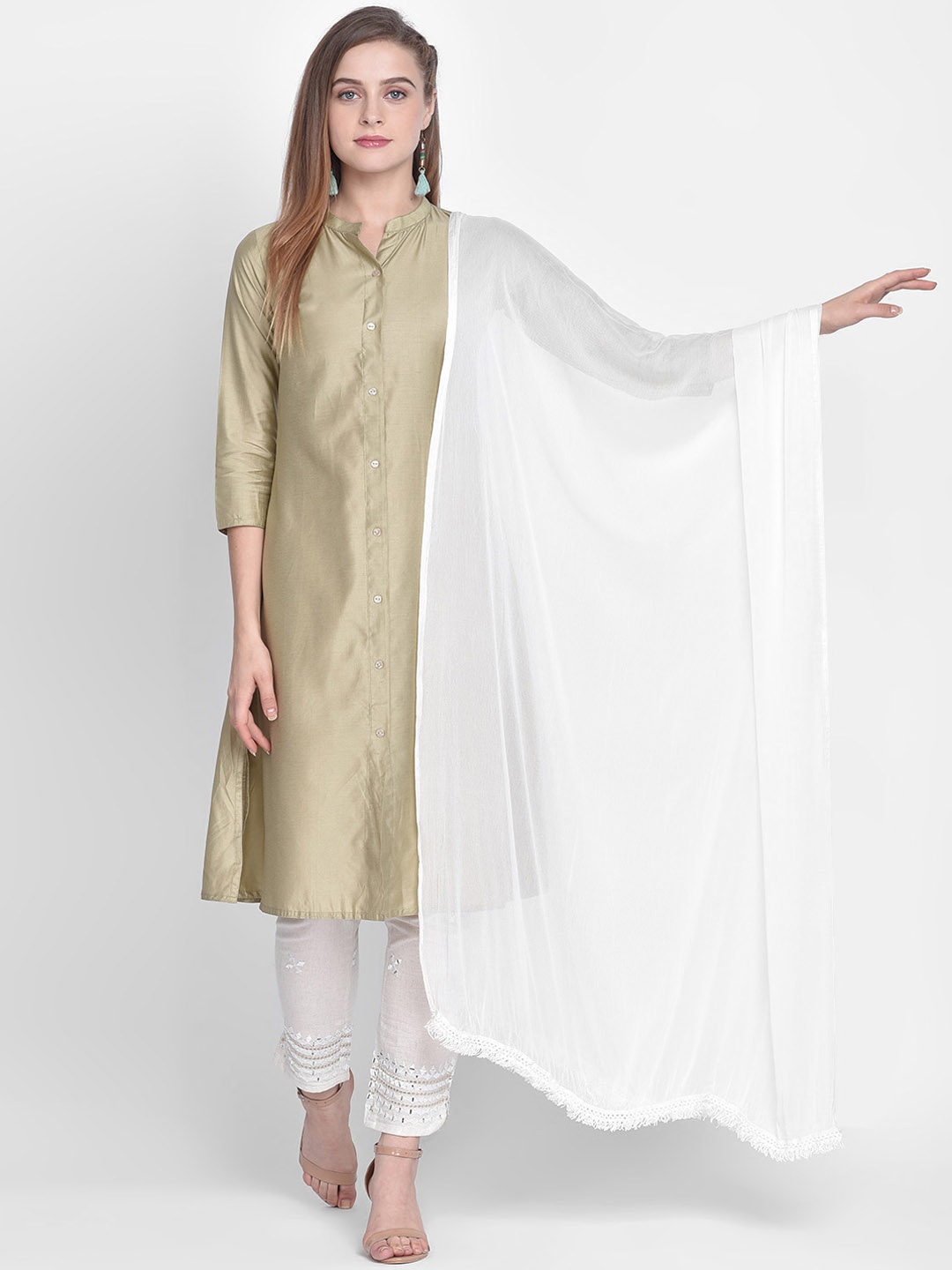 

Dupatta Bazaar Women White Solid Dupatta