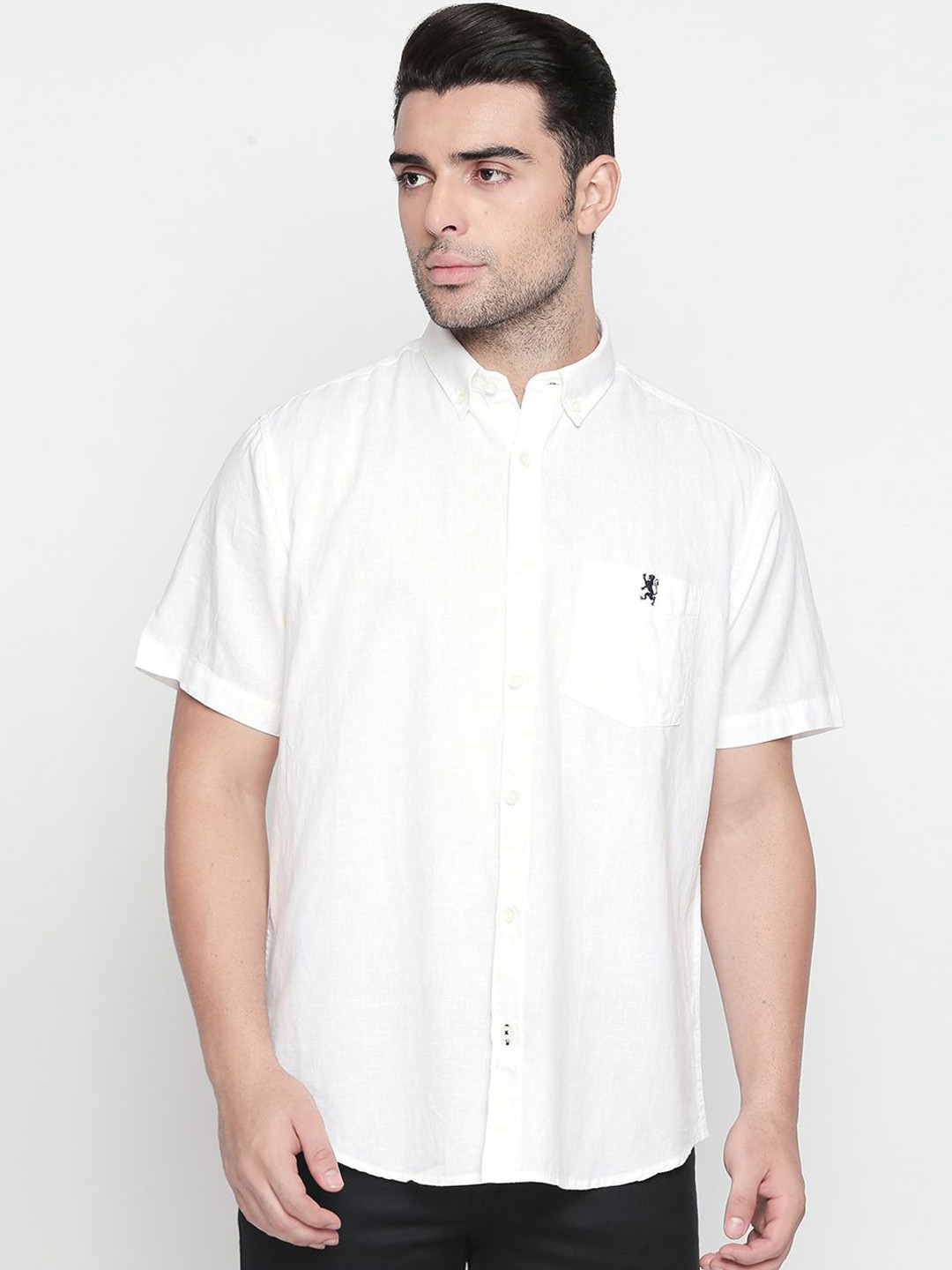 

GIORDANO Men White Smart Regular Fit Solid Casual Shirt
