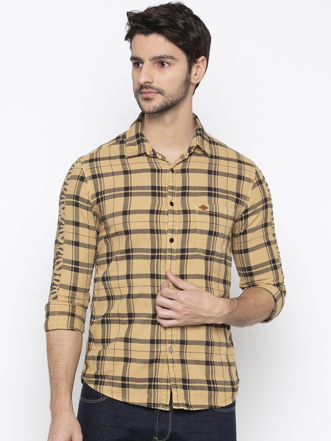 

SPYKAR Men Khaki & Black Slim Fit Checked Casual Shirt