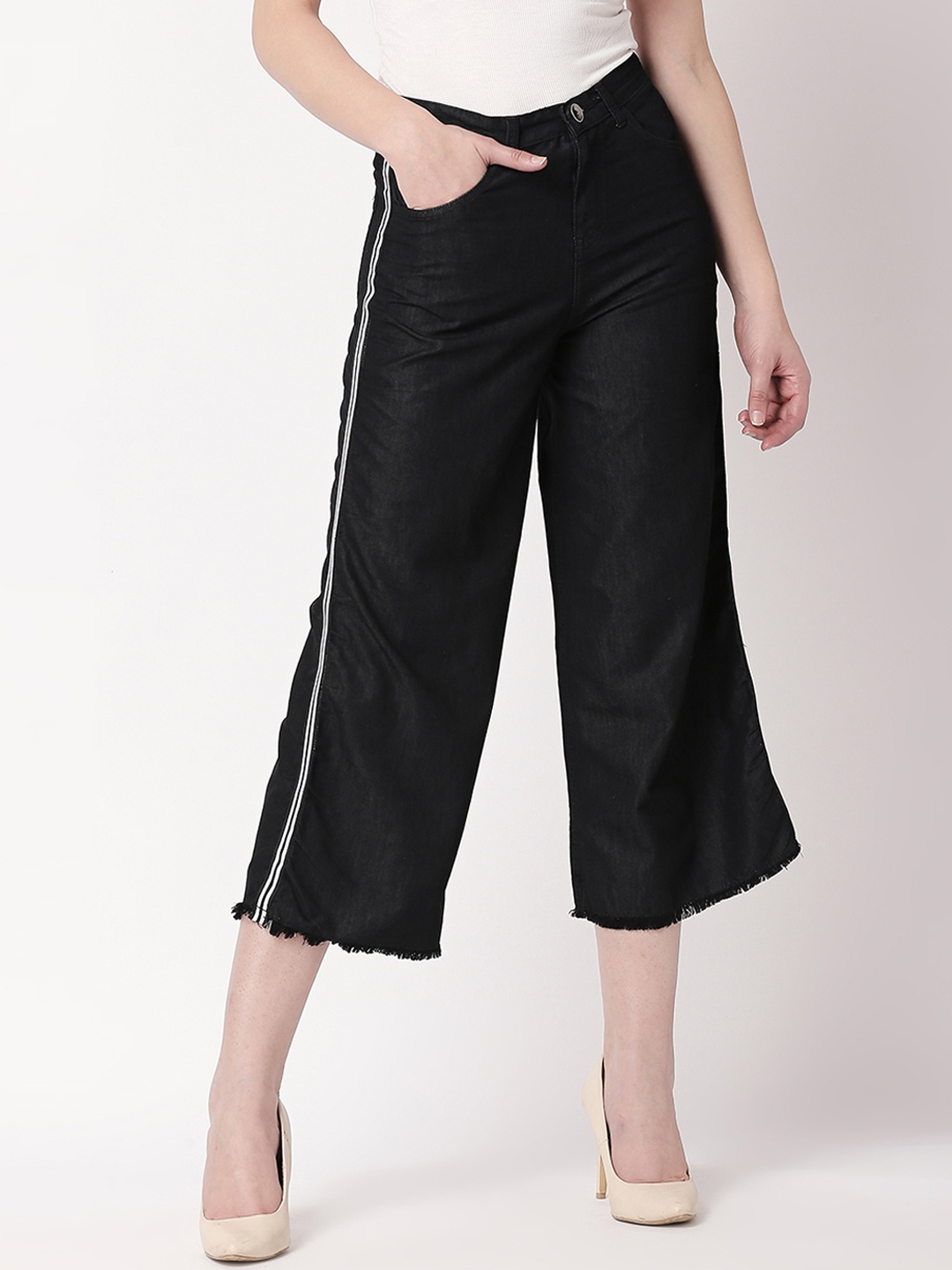 

High Star Women Black Flared High-Rise Clean Look Jeans