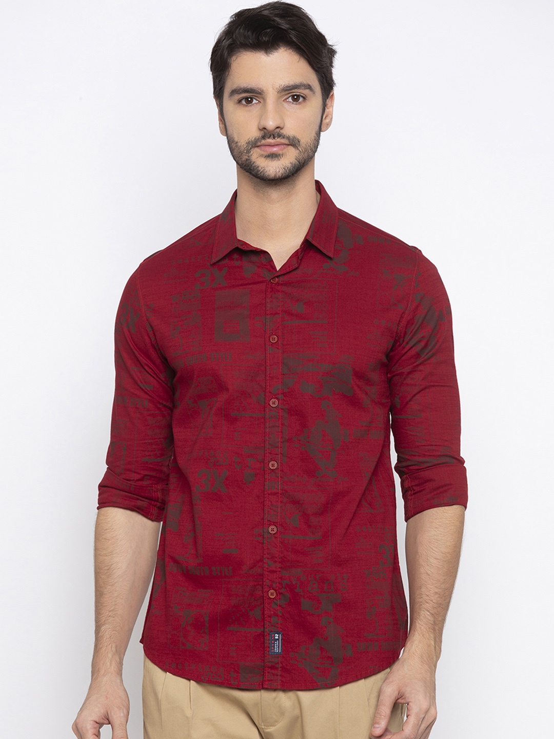 

SPYKAR Men Red & Black Slim Fit Printed Casual Shirt