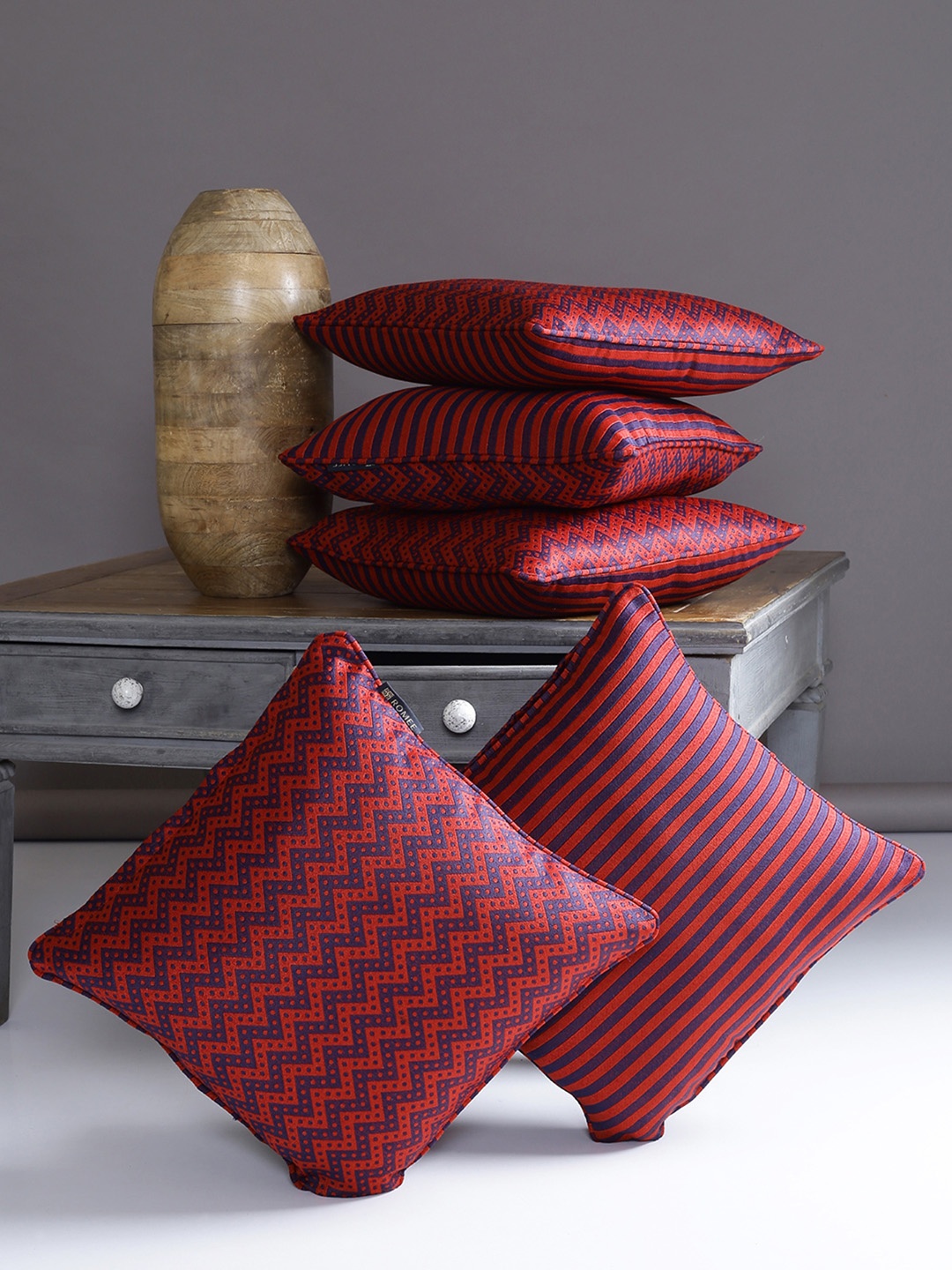 

ROMEE Maroon Set of 5 Striped Square Cushion Covers
