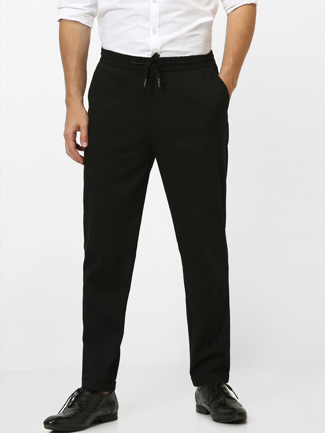 Celio Men Black Slim Fit Solid Regular Trousers