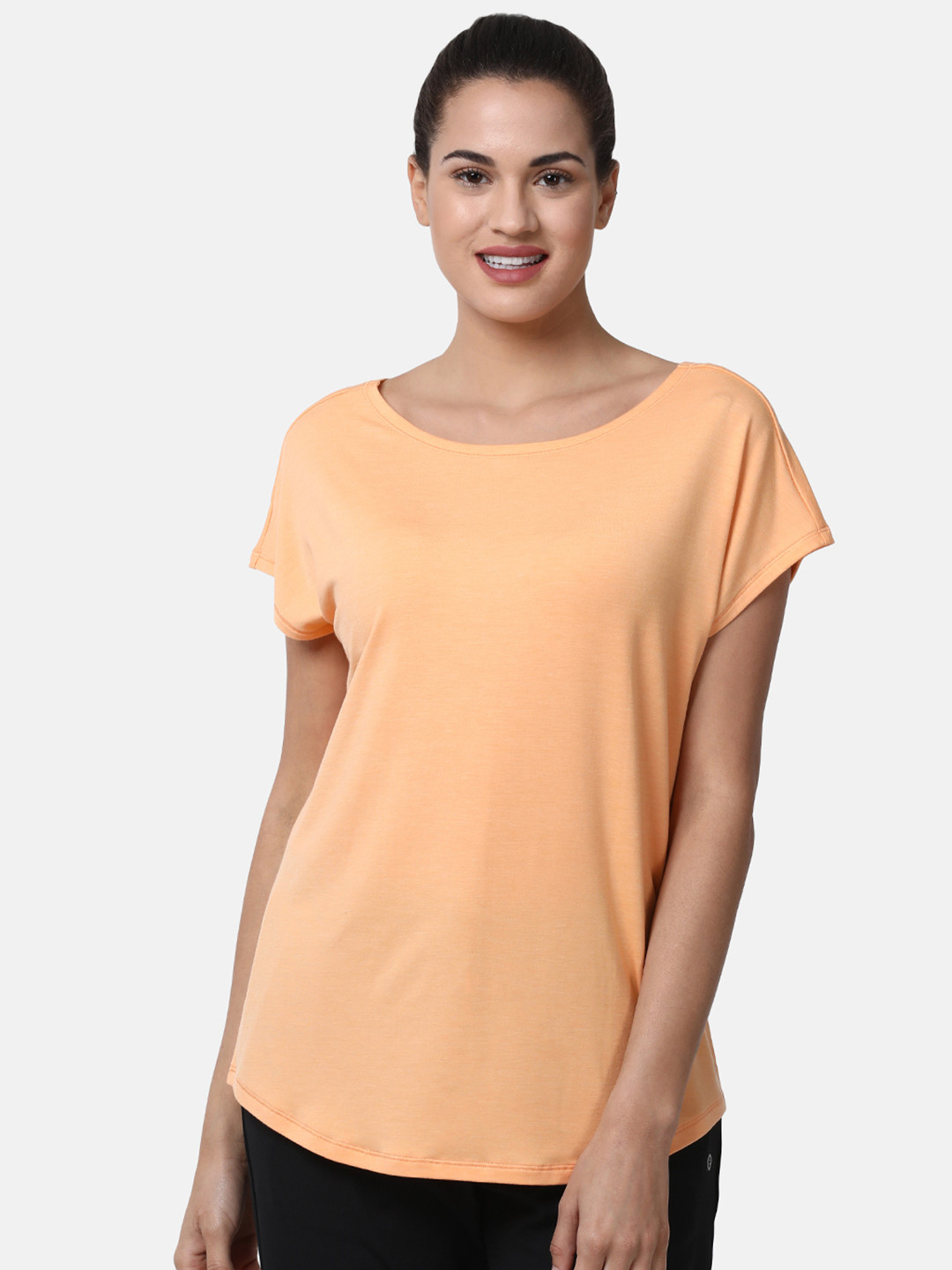 

Enamor Women Peach-Coloured Solid Round Neck T-shirt