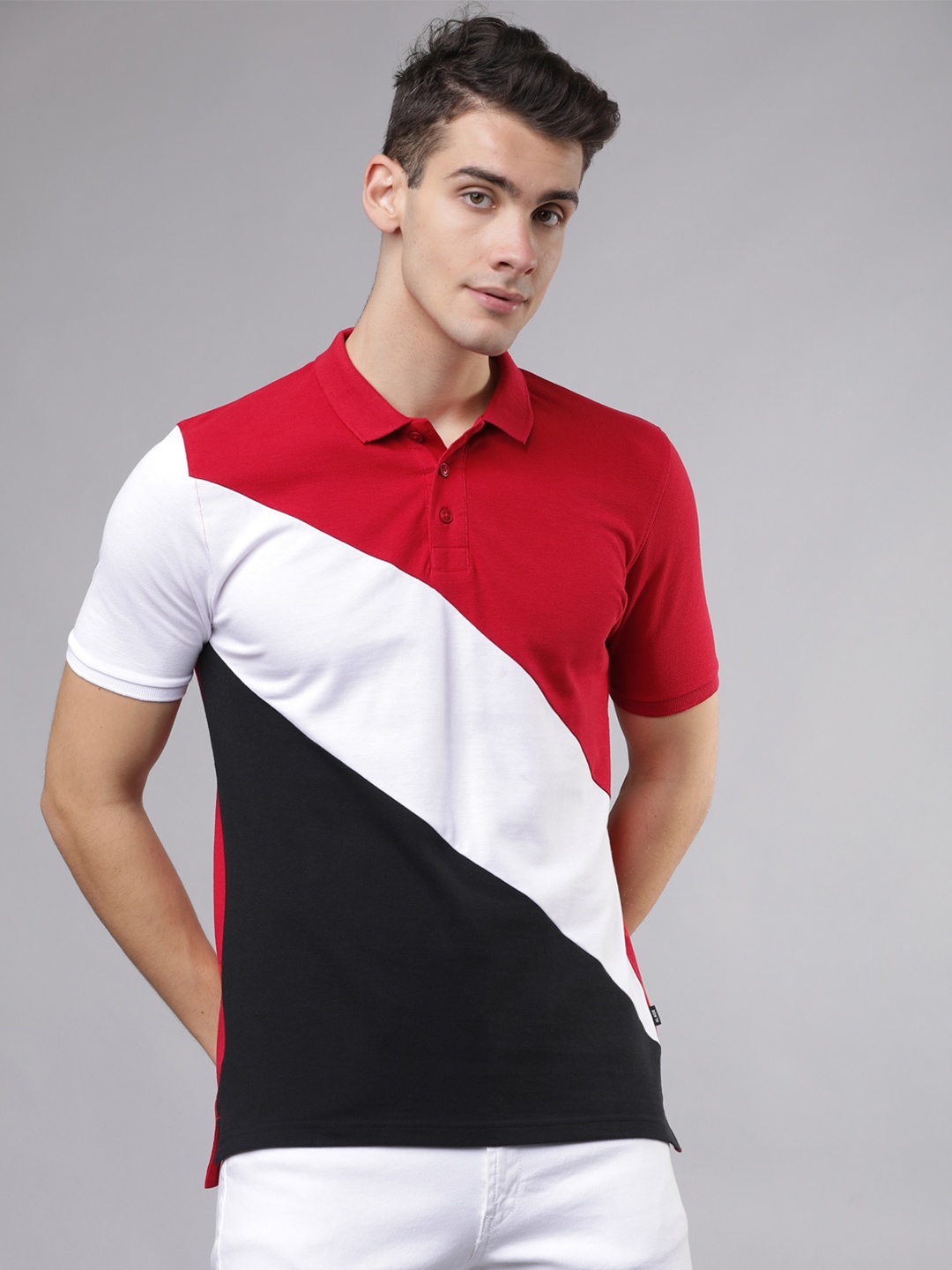 

HIGHLANDER Men Red & White Colourblocked Slim Fit Polo Collar T-shirt