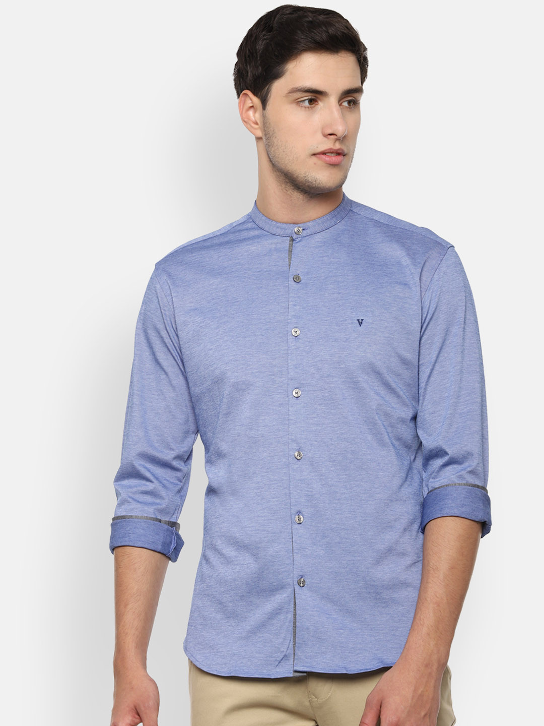 

Van Heusen Sport Men Blue Slim Fit Self Design Casual Shirt