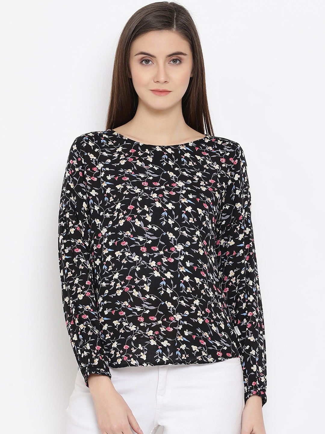 

Crimsoune Club Women Black Printed Top