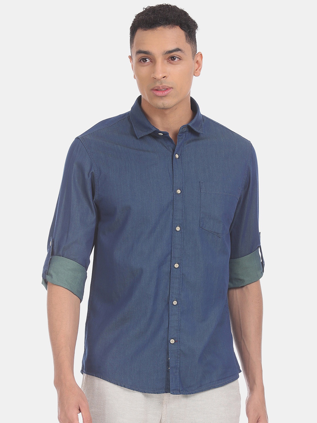 

Ruggers Men Blue Manhattan Regular Fit Solid Casual Shirt