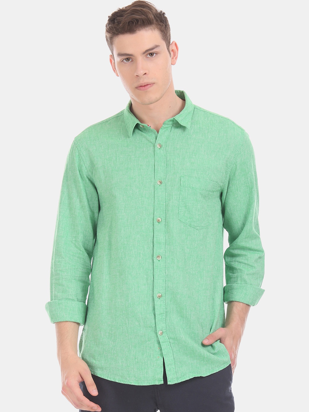 

Ruggers Men Green Manhattan Regular Fit Solid Casual Shirt