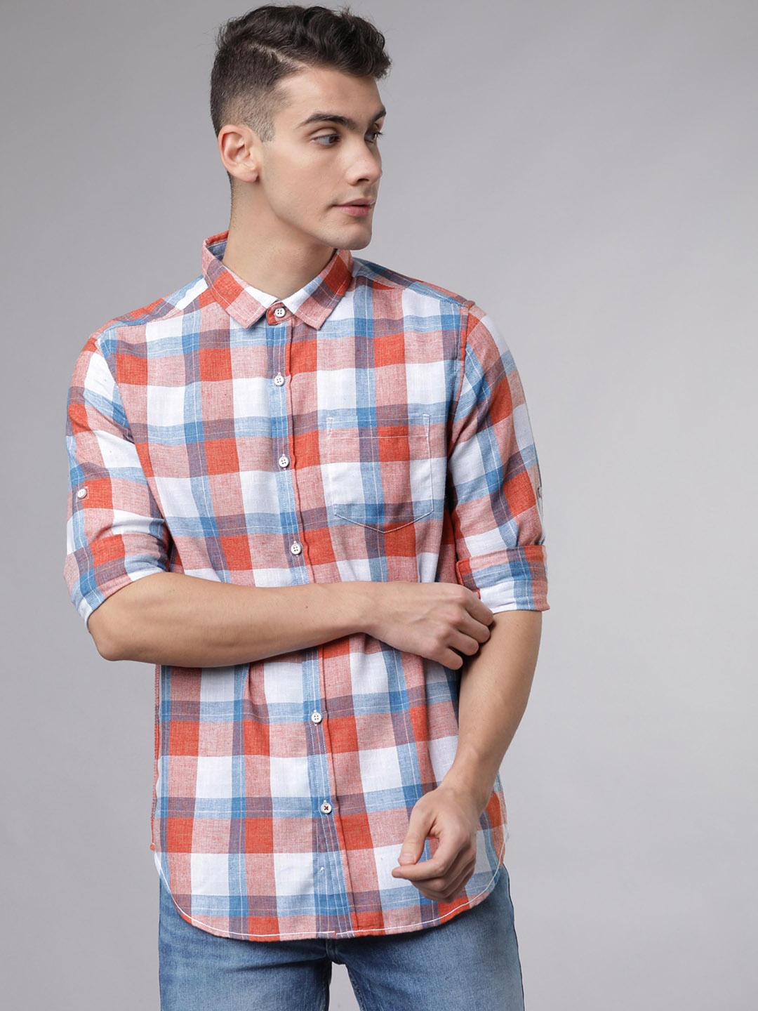 

LOCOMOTIVE Men White & Blue Slim Fit Checked Casual Shirt