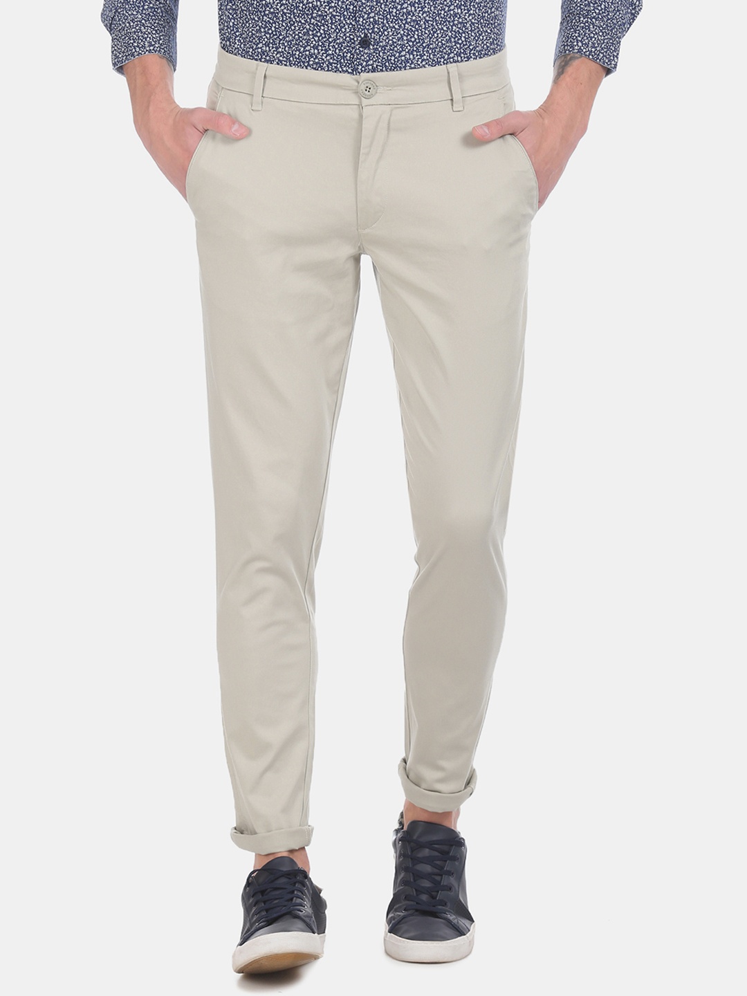 

Ruggers Men Beige Slim Fit Solid Regular Trousers