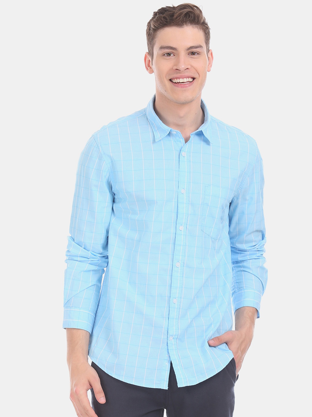 

Ruggers Men Blue & White Regular Fit Checked Casual Shirt