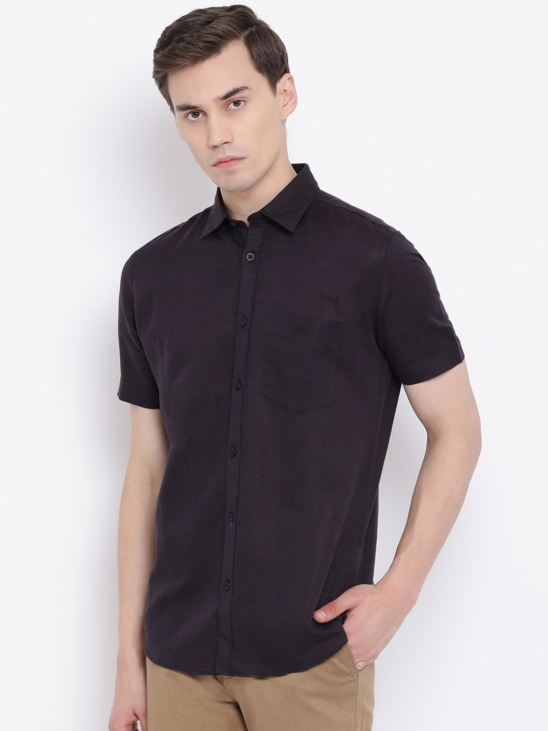 

Crimsoune Club Men Purple Standard Slim Fit Solid Casual Shirt