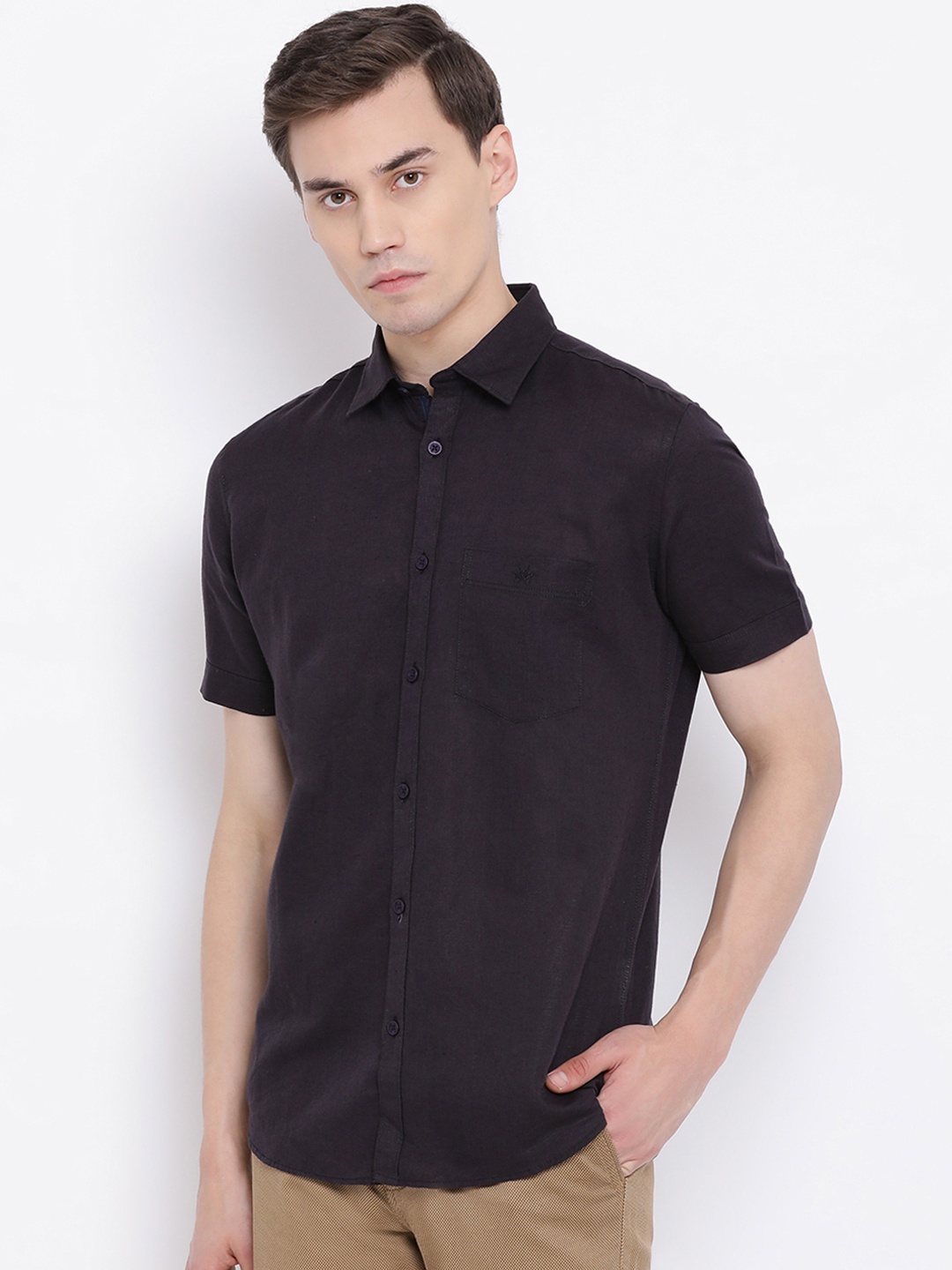 

Crimsoune Club Men Purple Standard Slim Fit Solid Casual Shirt