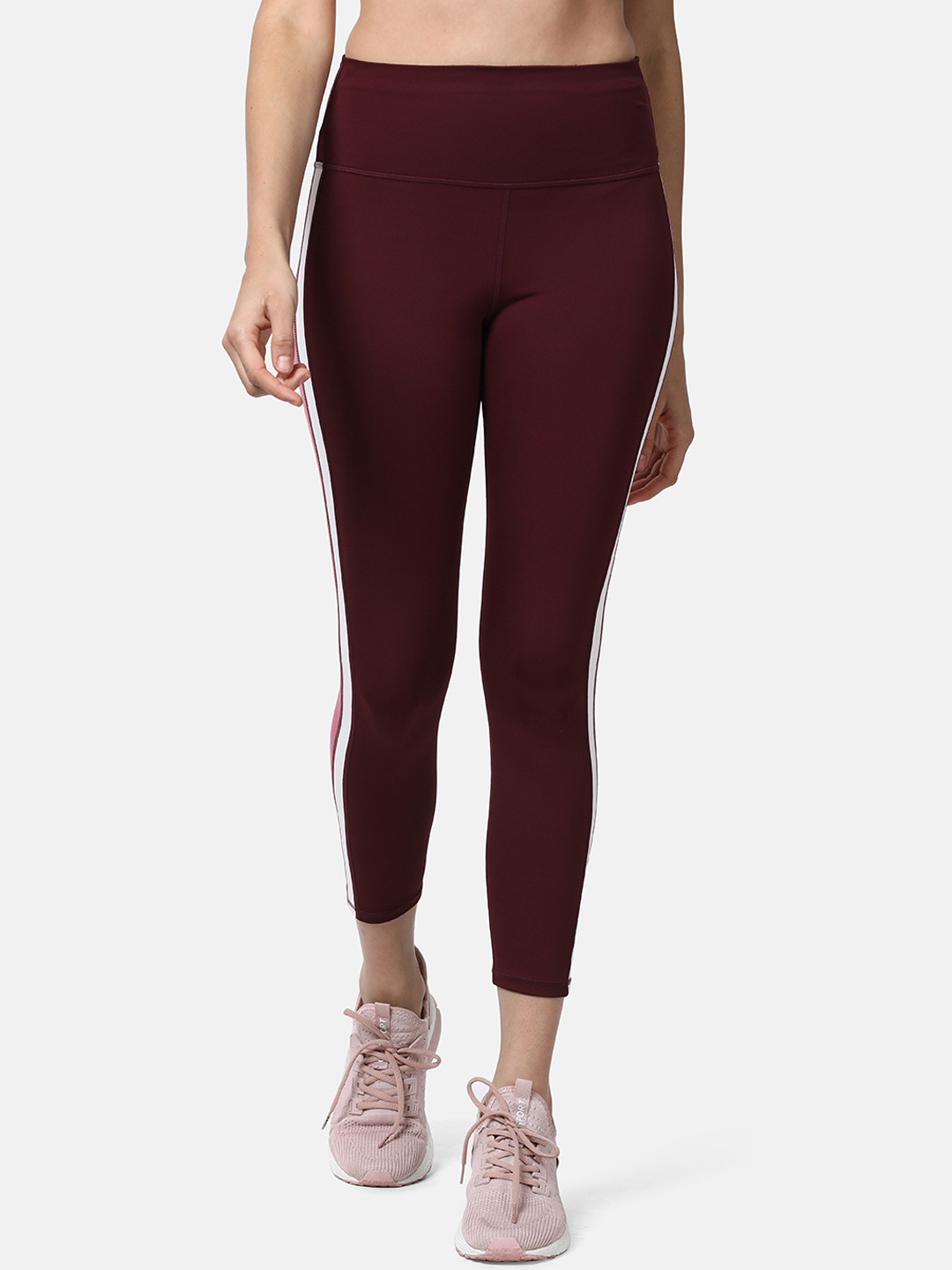 

Enamor Women Athleisure Maroon Solid Hugged Fit Gym Training Leggings Tights