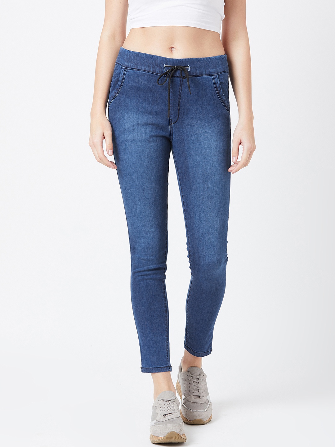 

The Dry State Women Blue Regular Fit Mid-Rise Clean Look Jeans