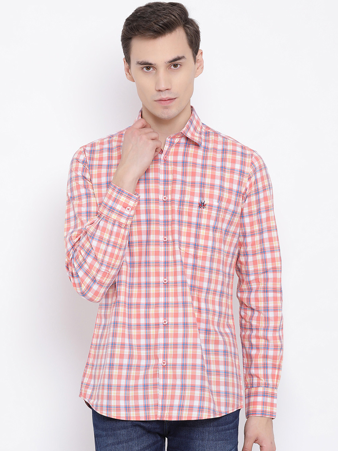 

Crimsoune Club Men Coral Pink & Blue Slim Fit Checked Casual Shirt