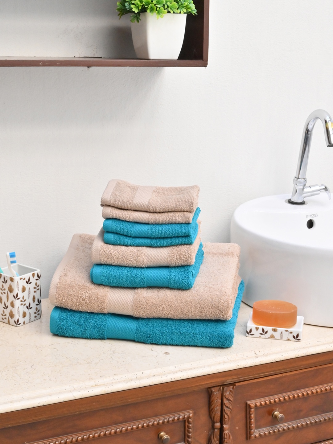 

Avira Home Unisex Pack of 8 Solid Value 500 GSM Towel Set, Beige