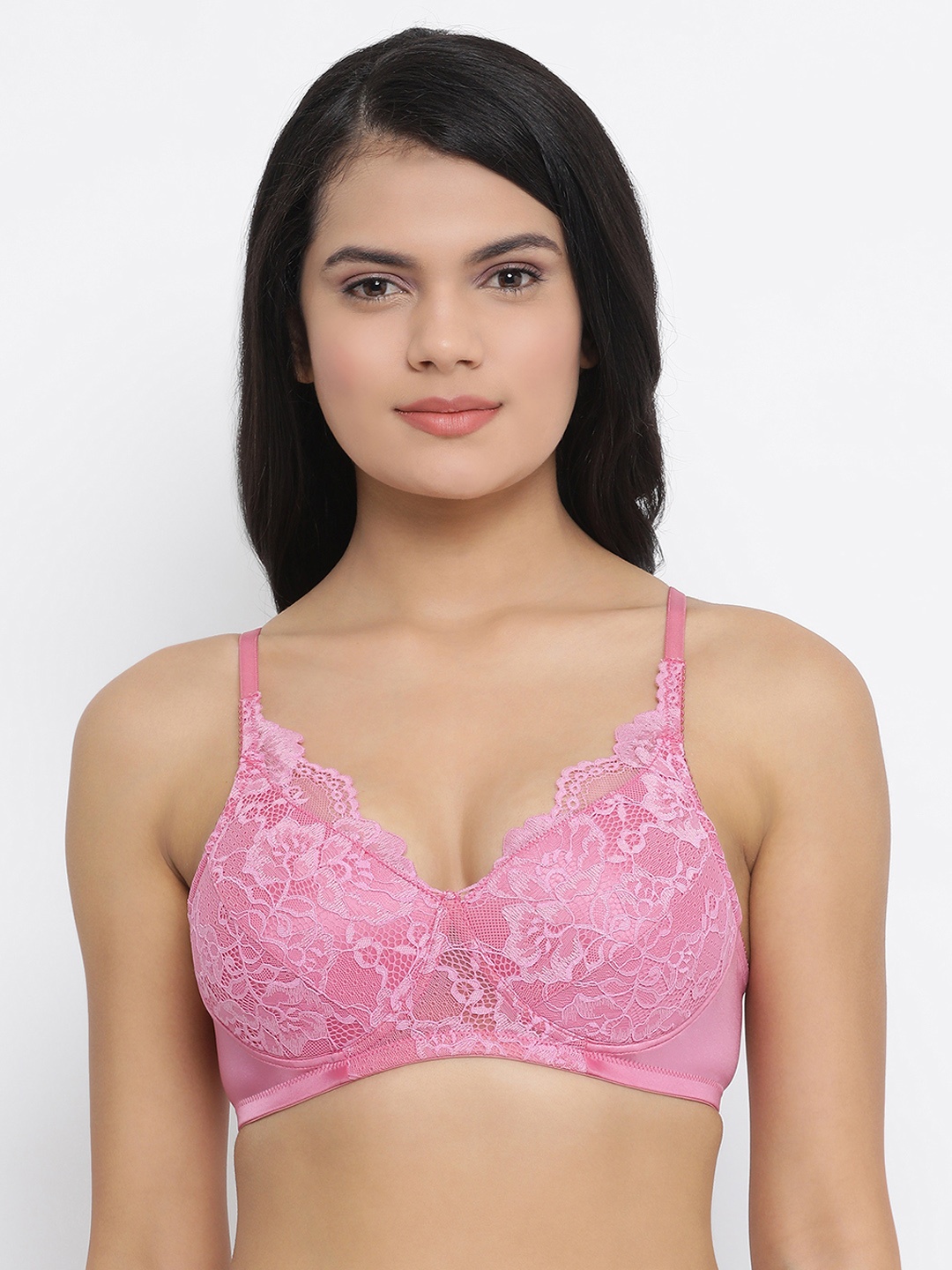 

Clovia Pink Lace Non-Wired Lightly Padded Everyday Bra BR1875P22